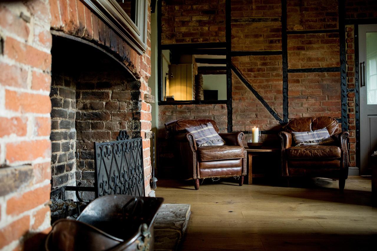 The Hawk Inn Андовер Экстерьер фото